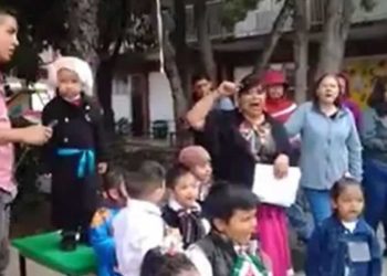 ¡Viva su Jefa! Niño vestido de Miguel Hidalgo da peculiar grito de Independencia