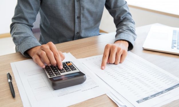 Cuánto cobrar por una asesoría contable