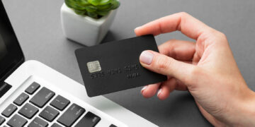 Salud financiera: Cómo disminuir la deuda de tarjetas de crédito