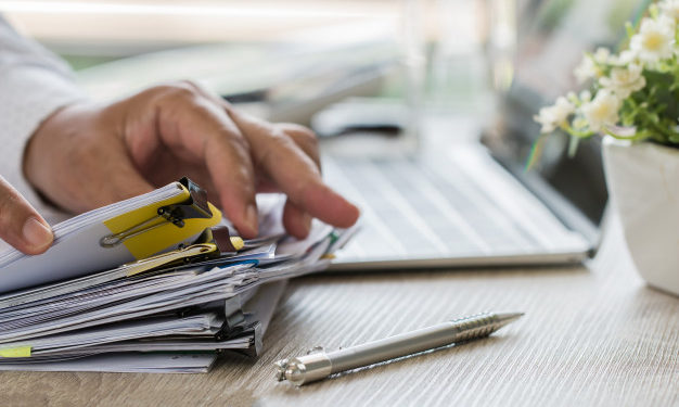 ¿Qué documentos necesito para entrar a la página del SAT?