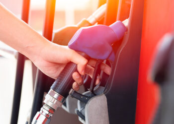 Guía para deducir la compra de gasolina en México